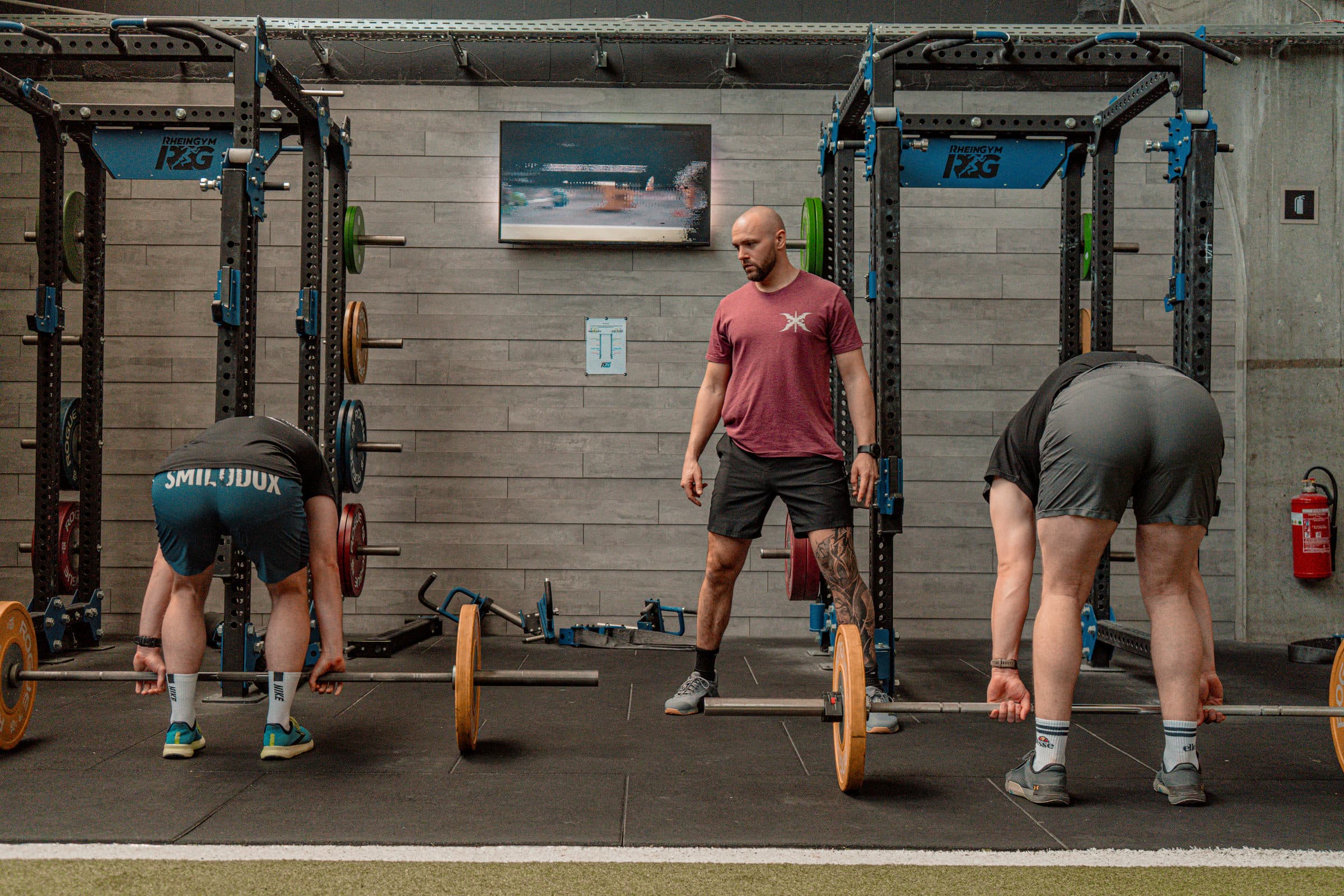 Einsatzkräfte beim gemeinsamen Training im Gym